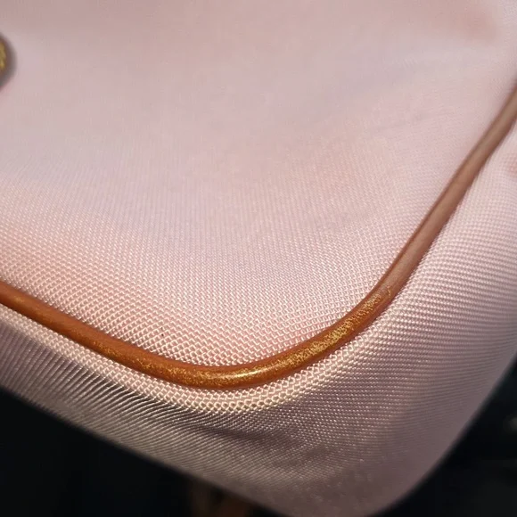 Dooney & Bourke Nylon Small Kimberly Crossbody Casual Chic Everyday Bag - Picture 8 of 11